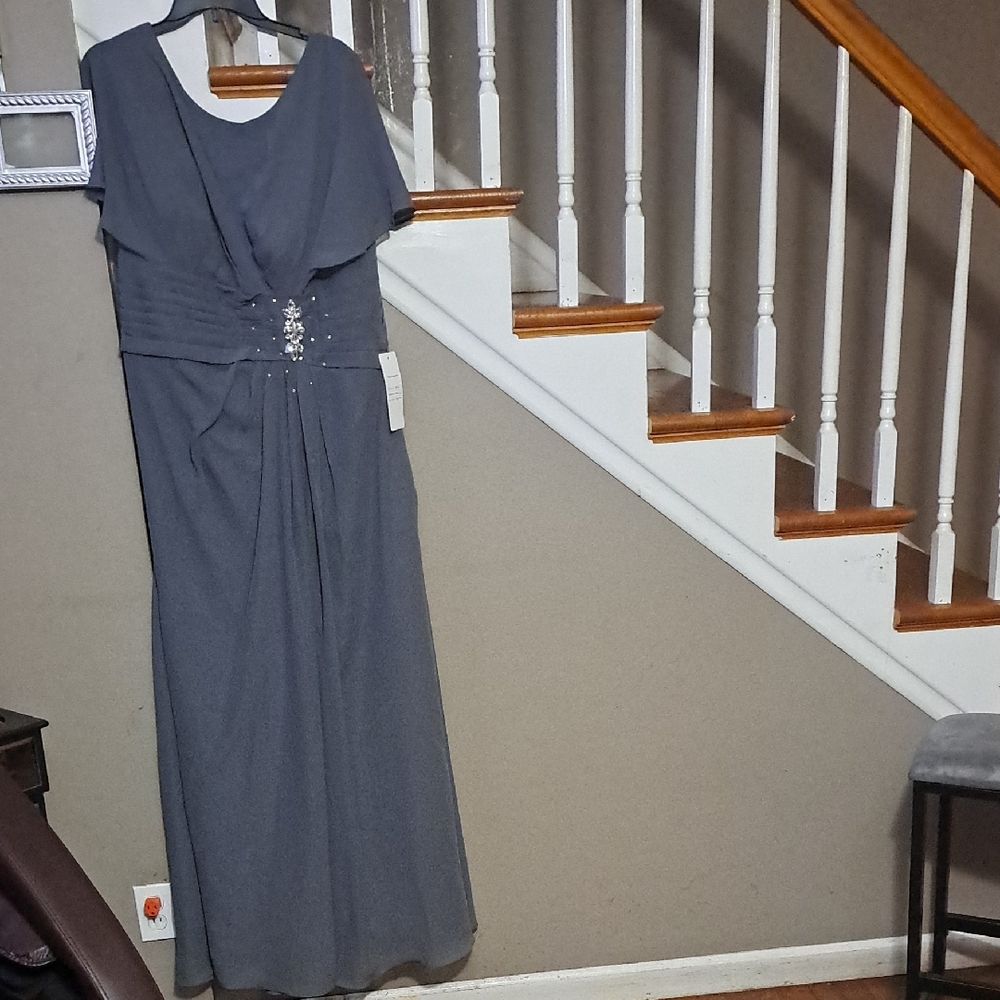 Chic Charcoal Maxi Dress